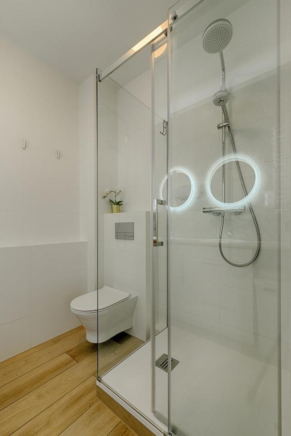 Apartamenty Mm - Rzezniczaka Zielona Góra Buitenkant foto